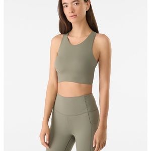 Arc’teryx Soria longline bra, size 6, forage